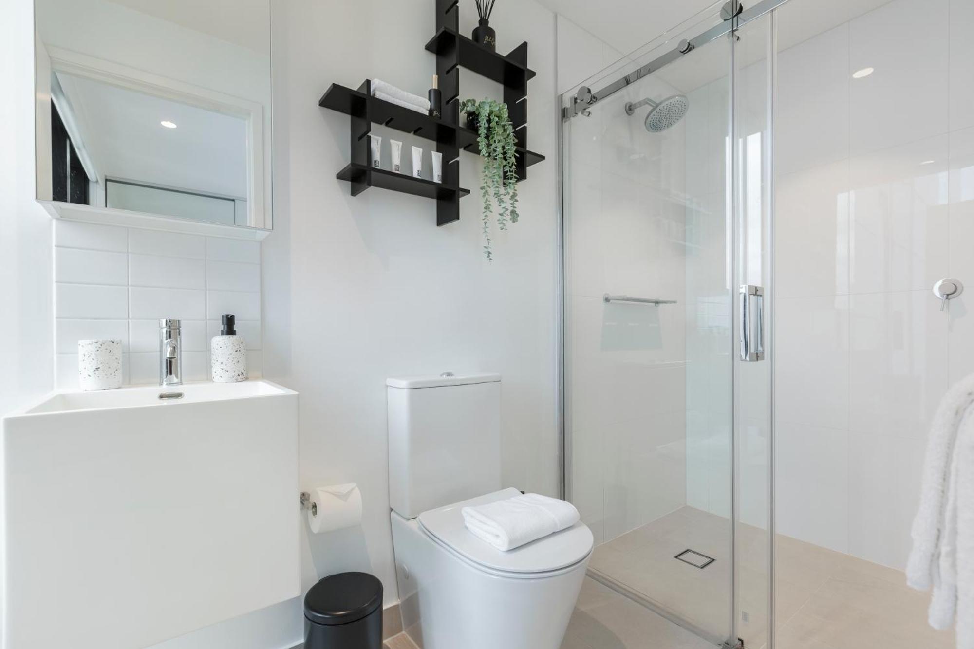 Sensational 270 Manhattan Views Opposite Crown *