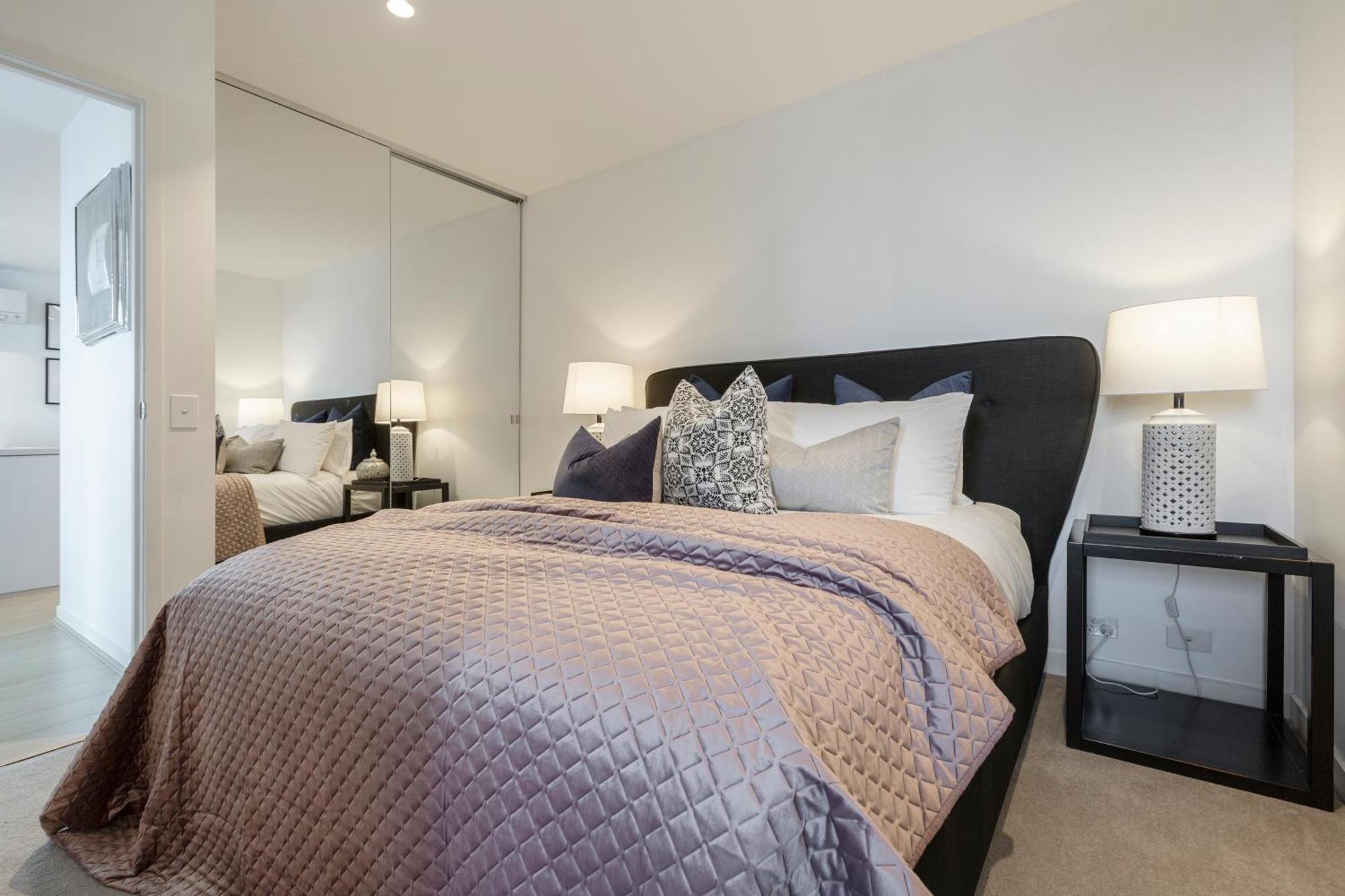 Sensational 270 Manhattan Views Opposite Crown