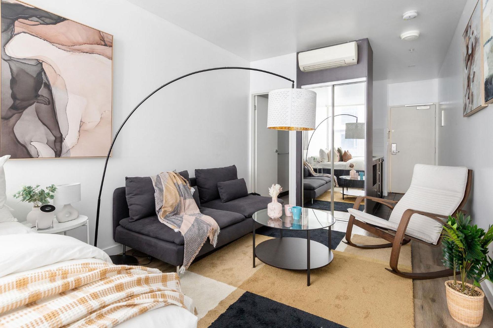 A Cozy Next To Queen Victoria Market *