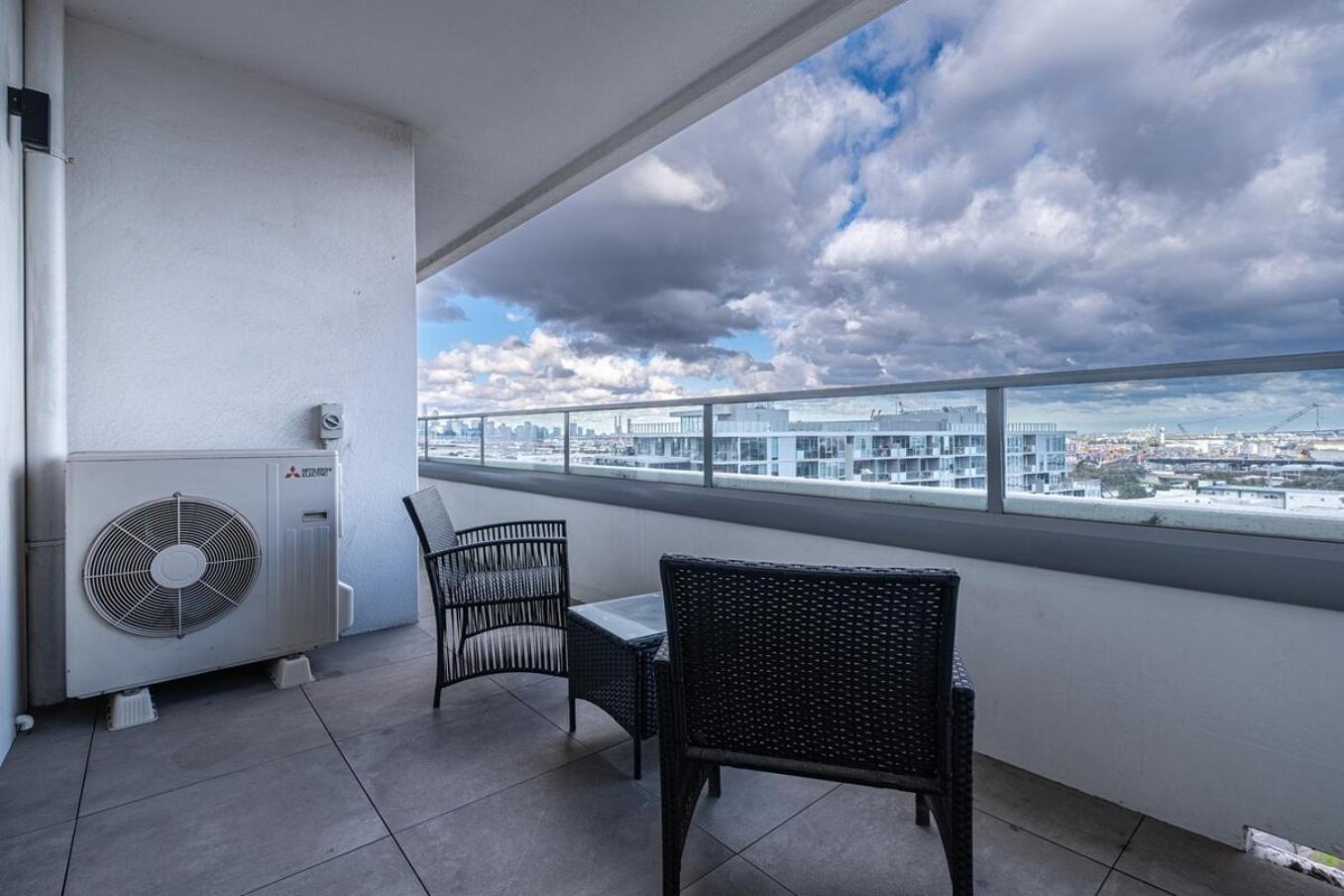 3br2ba In Footscarypoolcar Parkwifi * Melbourne