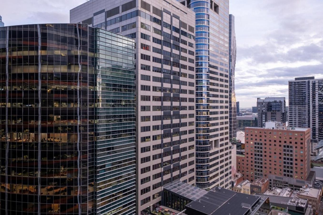 The Williams 2br Apt Pool Gymwifi Balcony Apartment Melbourne