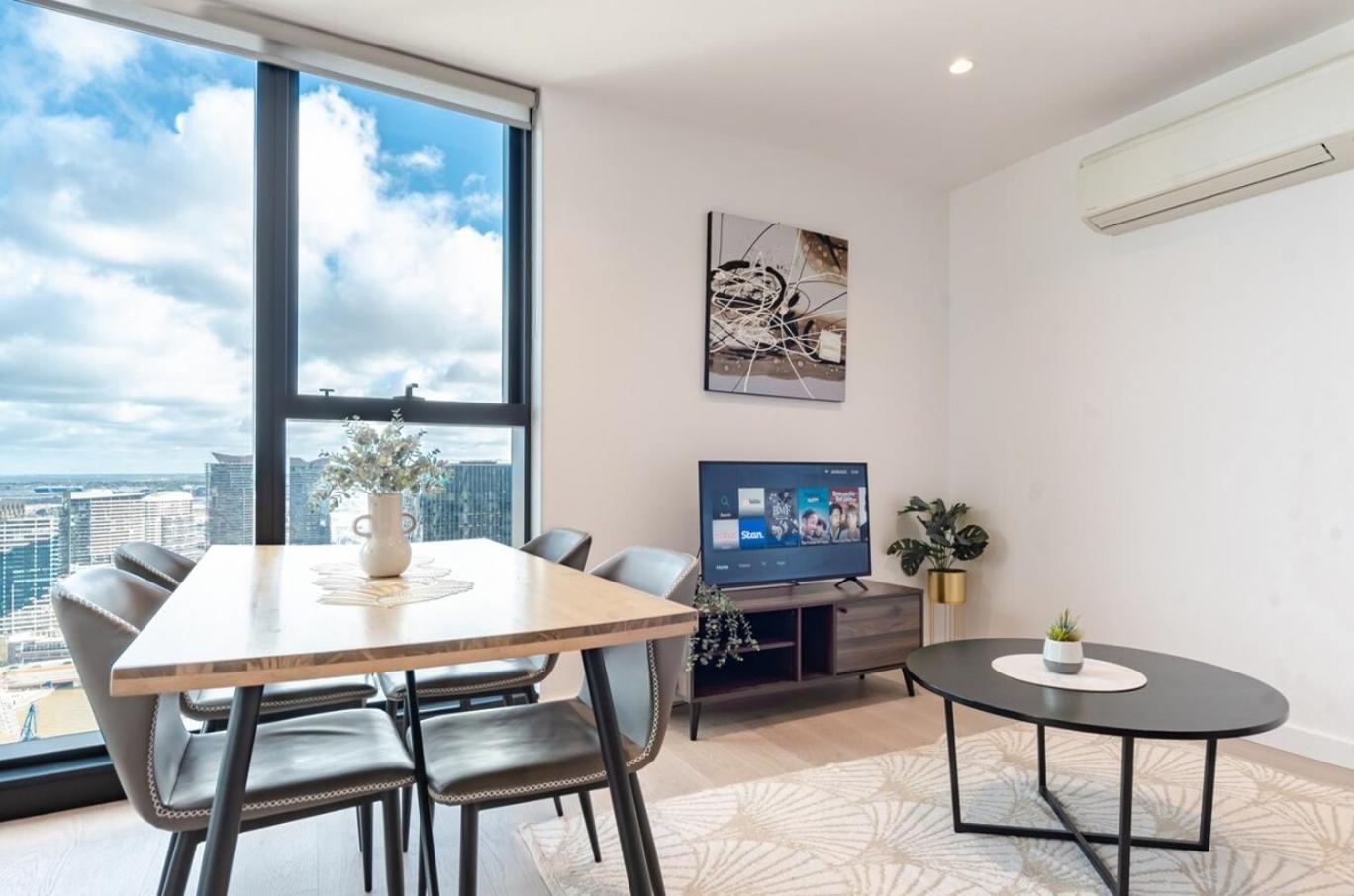 Apartment Unbeatable View 2br1ba Mq Balcony Poolgymgarde Melbourne