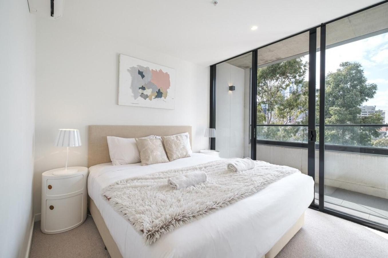 Stunning 2br2ba North Melwi-fifree Parking