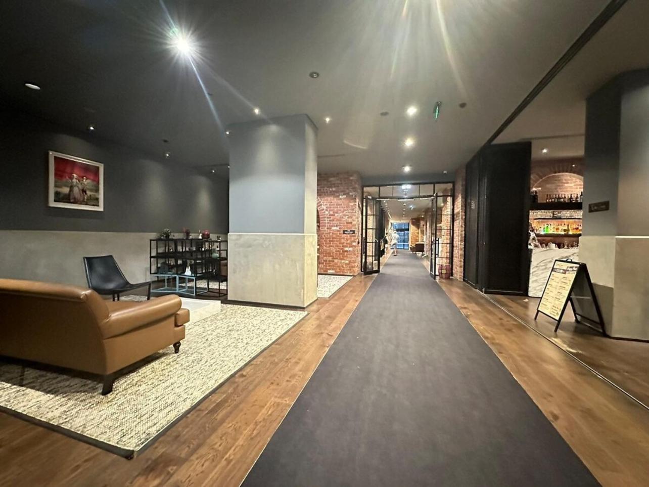 Leisure 2br1ba Southbank Free Parkingpool Apartment Melbourne