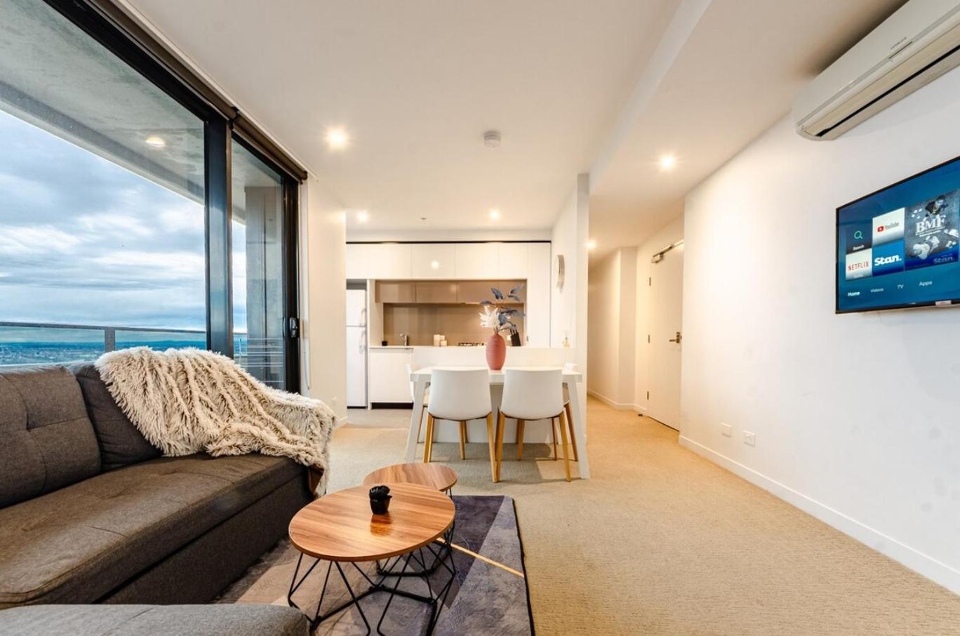 Luxury Living On Floors 3 Bedroom Melbournecbd Melbourne