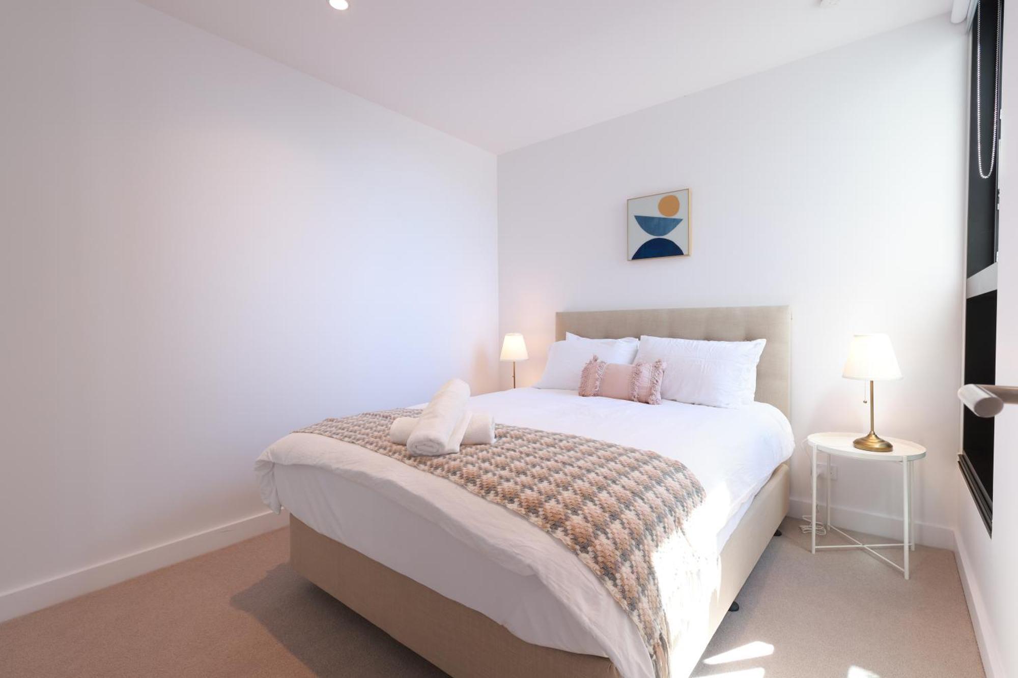 Apartment 014d Spacious 2br Abnb In With Free Parking