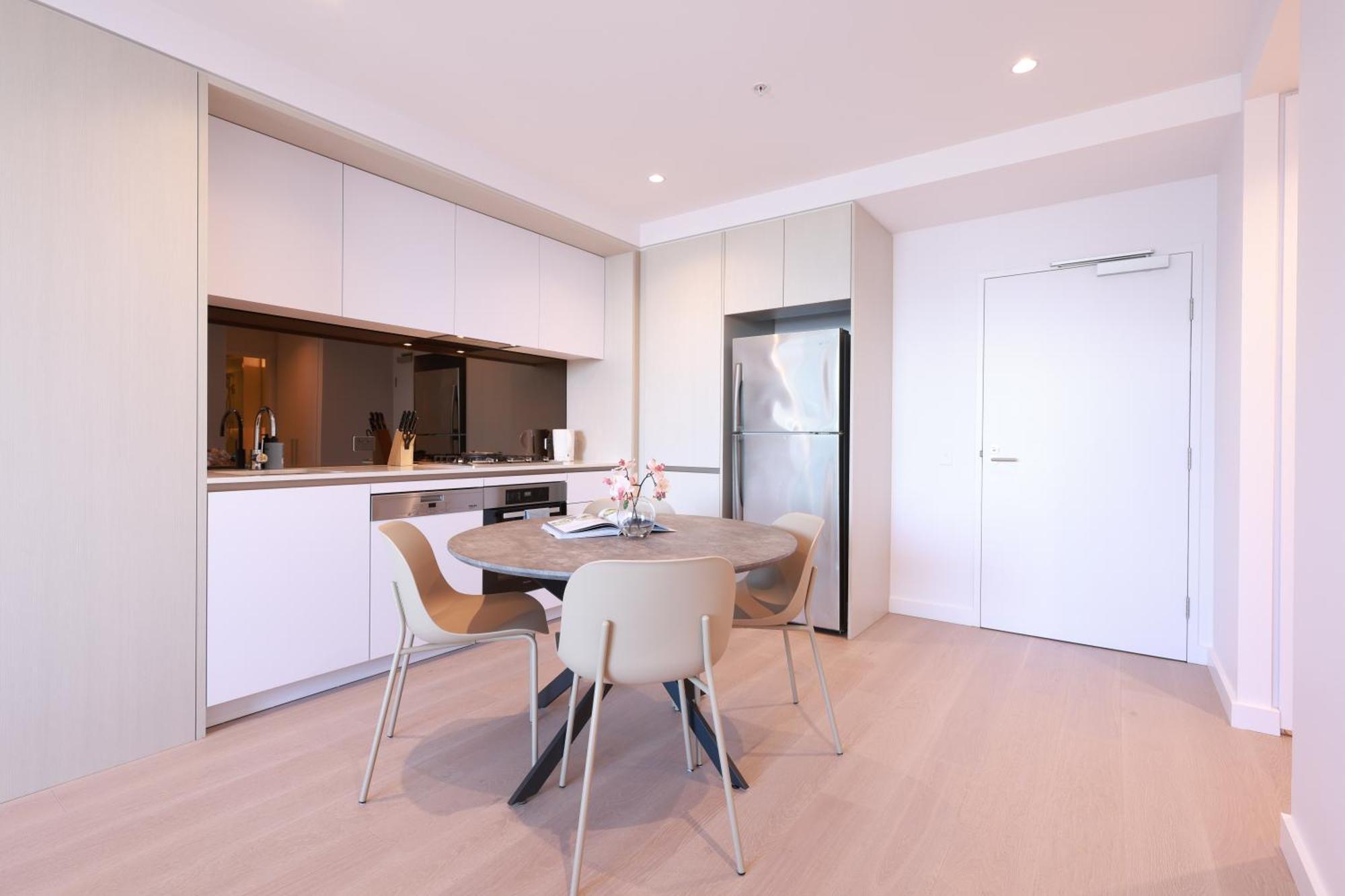 014d Spacious 2br Abnb In With Free Parking Melbourne