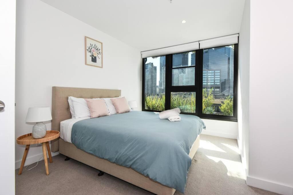 74d Charming 2br Abnb With Modern Touches With Free Parking Apartment