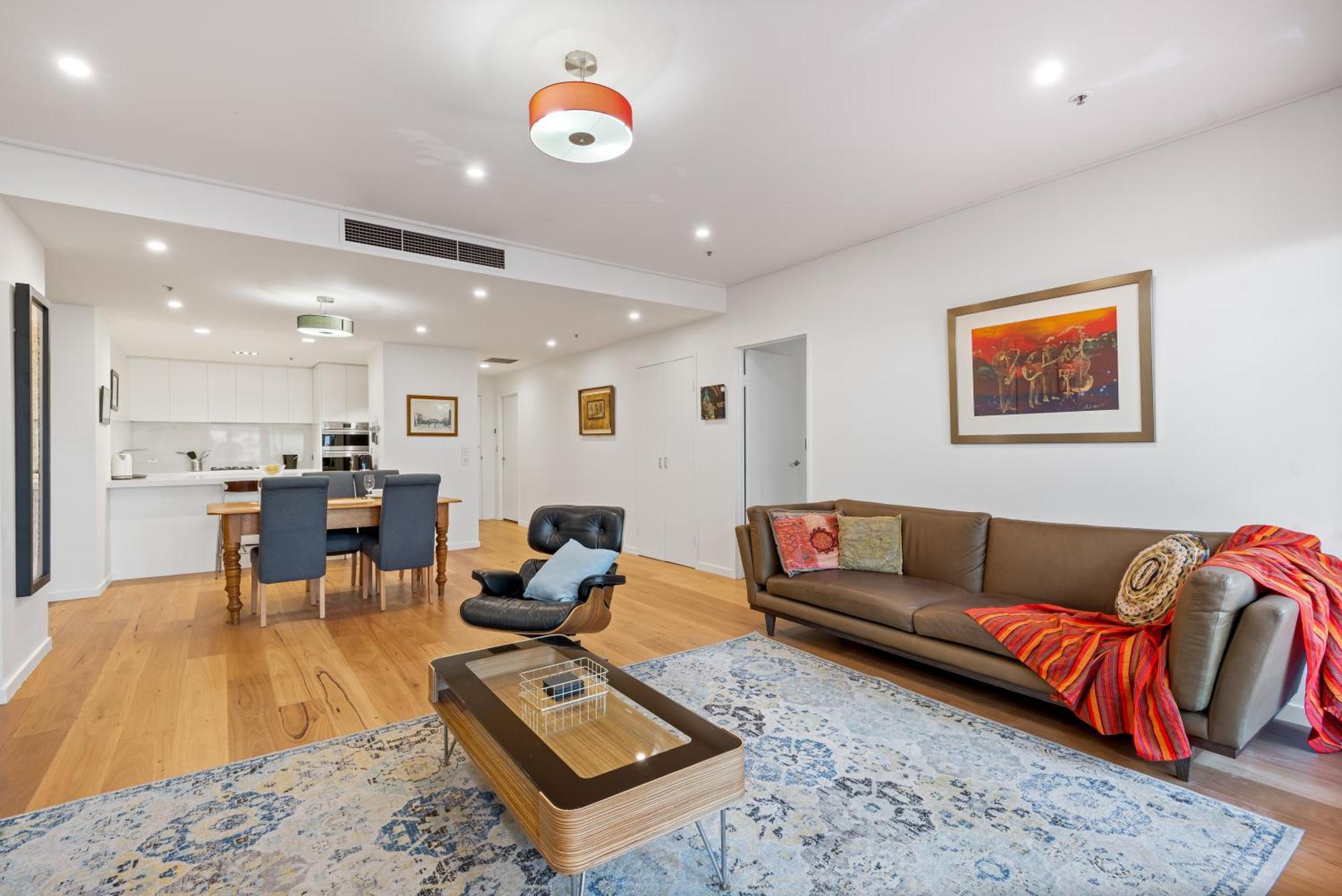 Apartment Complete Host Armytage Melbourne