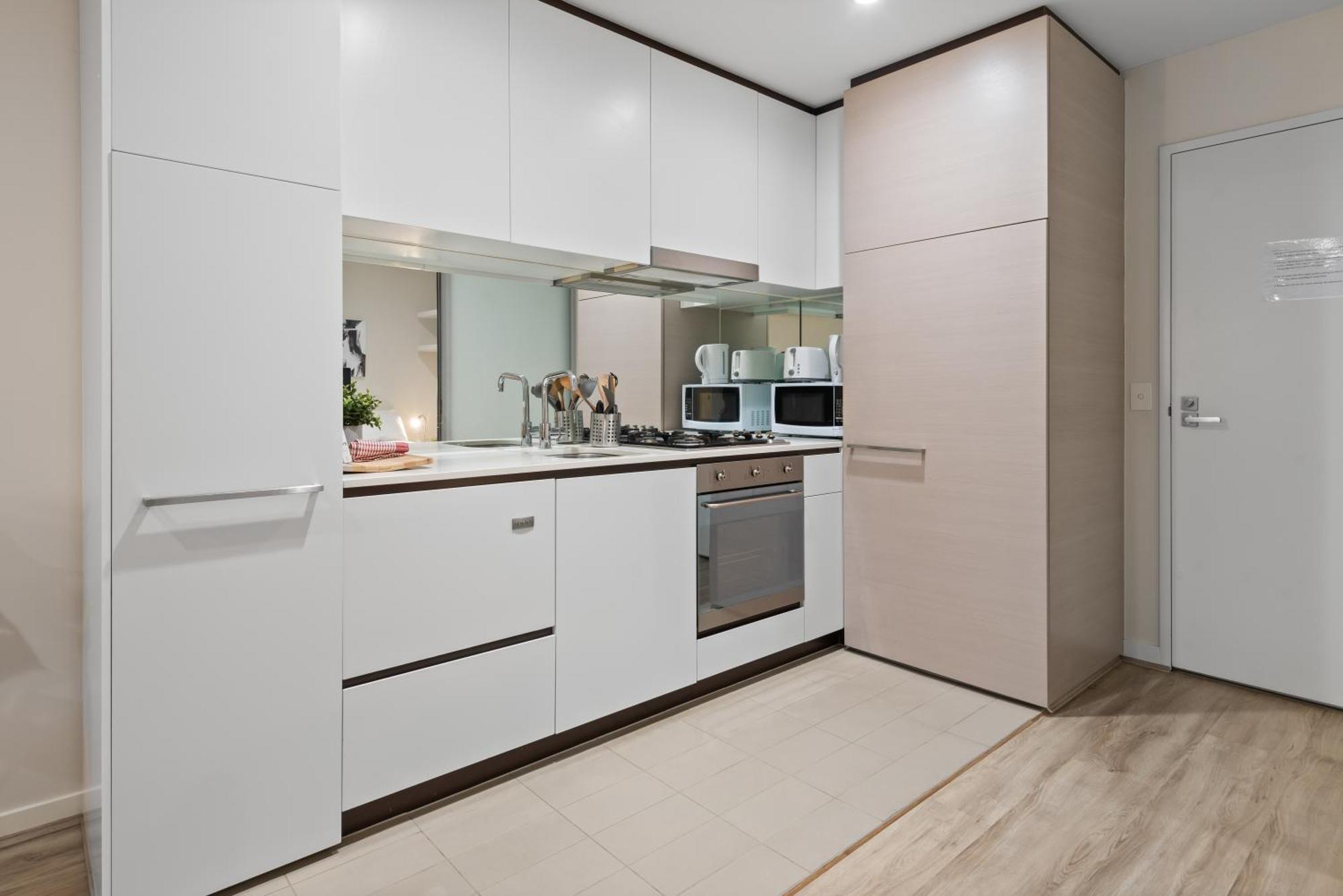 Complete Host Leopold Apartment Melbourne
