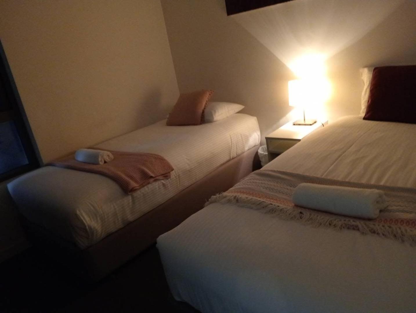 Readyset At Manhattan Apartment Melbourne