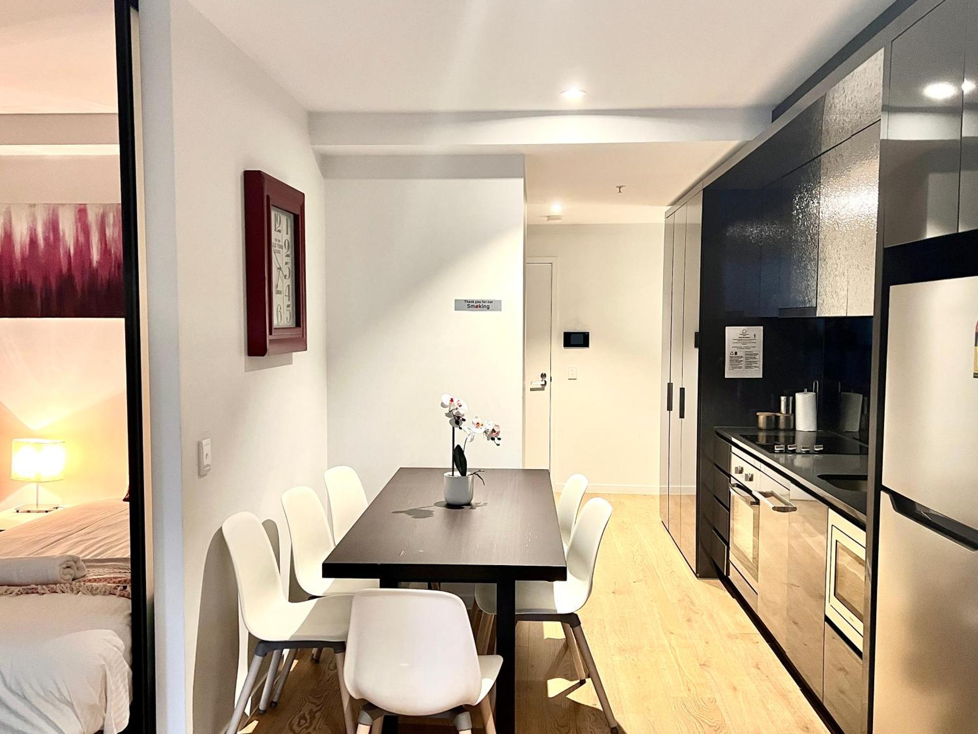 Apartment Readyset At Manhattan