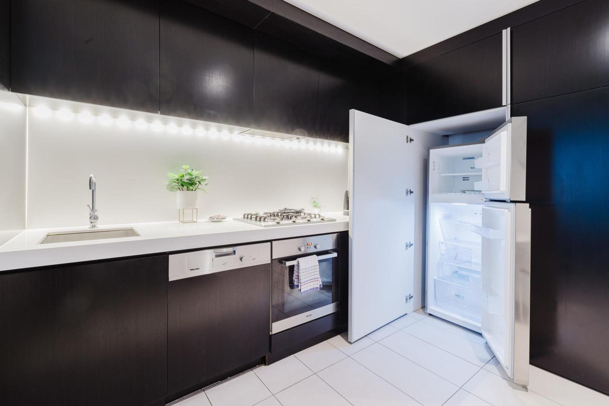 Apartment Chic 1-bed In With Parking Near Cbd *