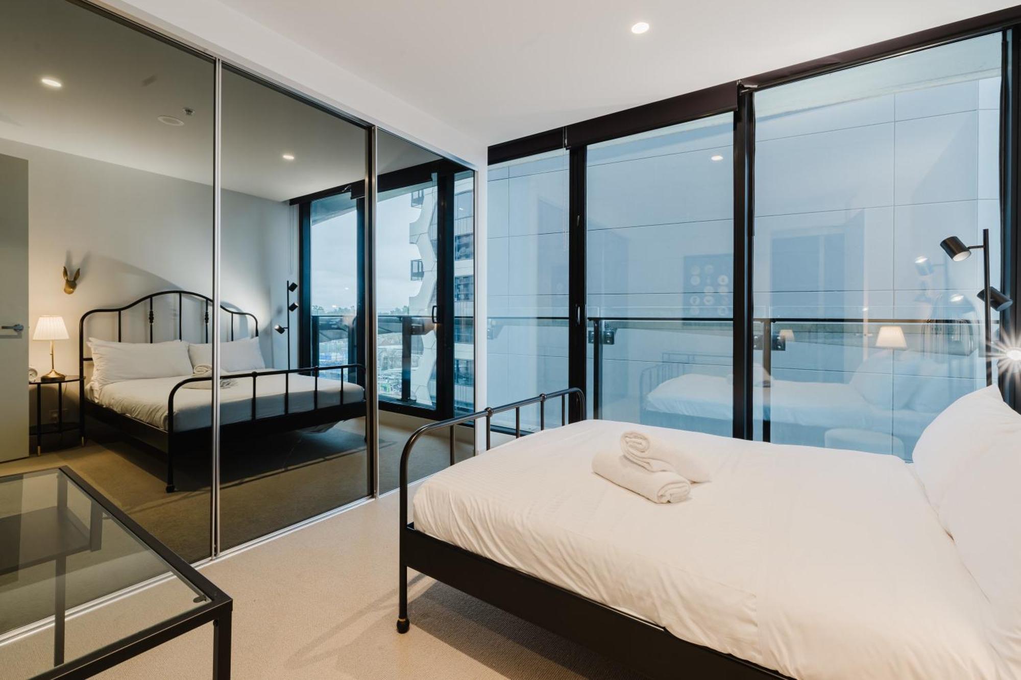 Apartment Chic 1-bed In With Parking Near Cbd