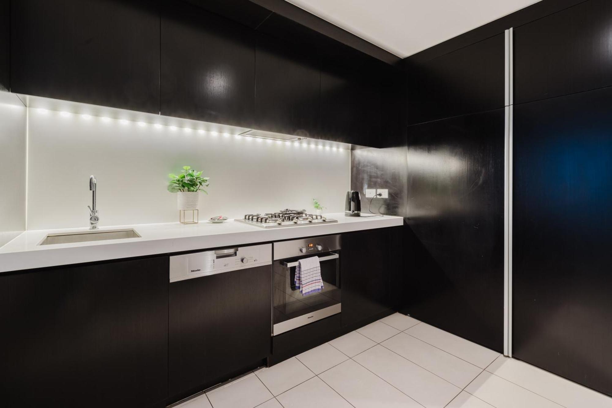 Apartment Chic 1-bed In With Parking Near Cbd *