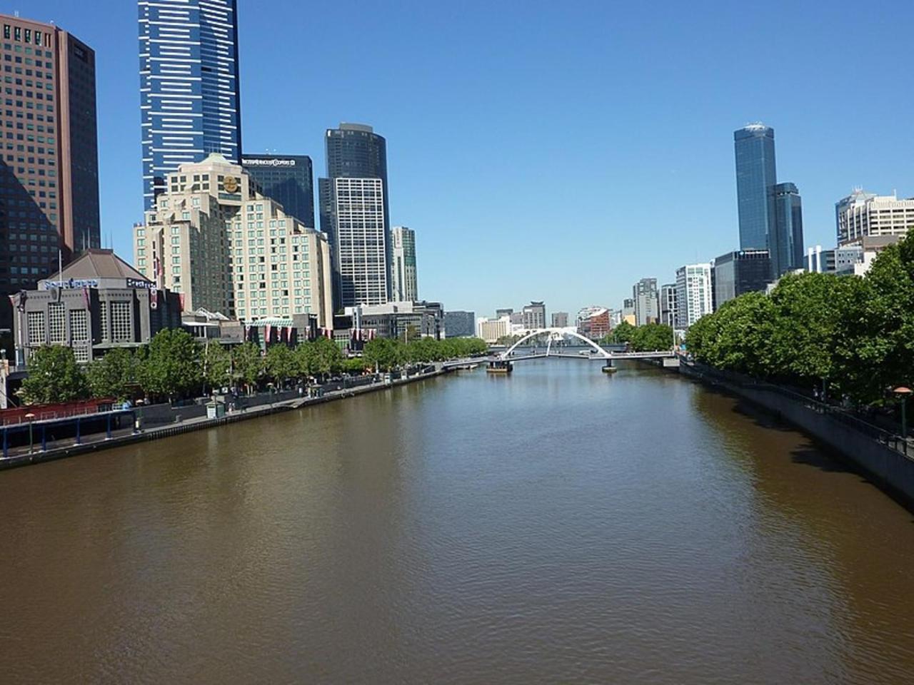 Light Filled 2br Southbank Parking Pool * Melbourne