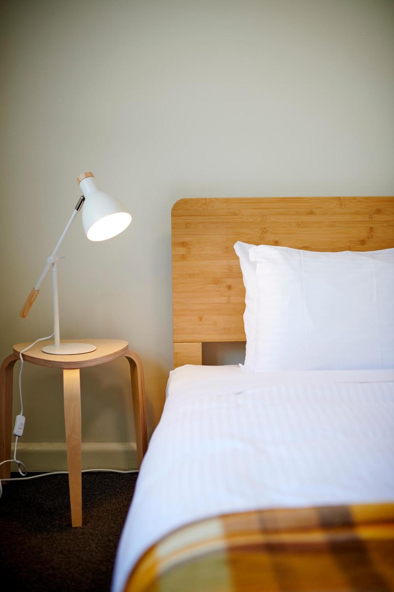 Chic 1br Unit In Vibrant Richmond Apartment *