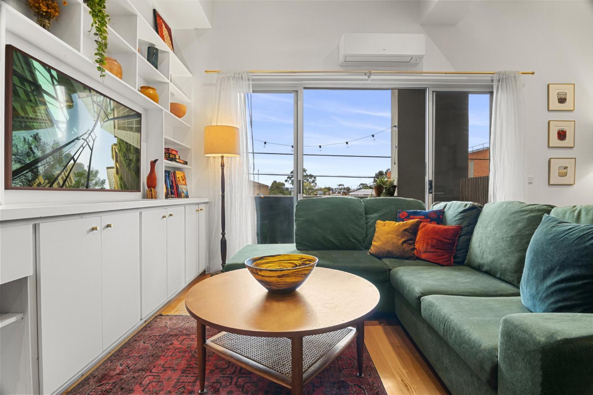 Apartment Cosy 2-bed With Modern Design & Alfresco Dining Melbourne
