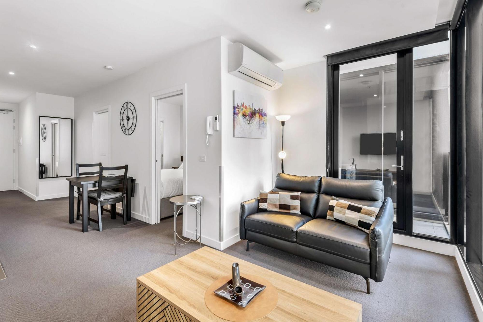 Contemporary 1-bed With Pool And Gym *