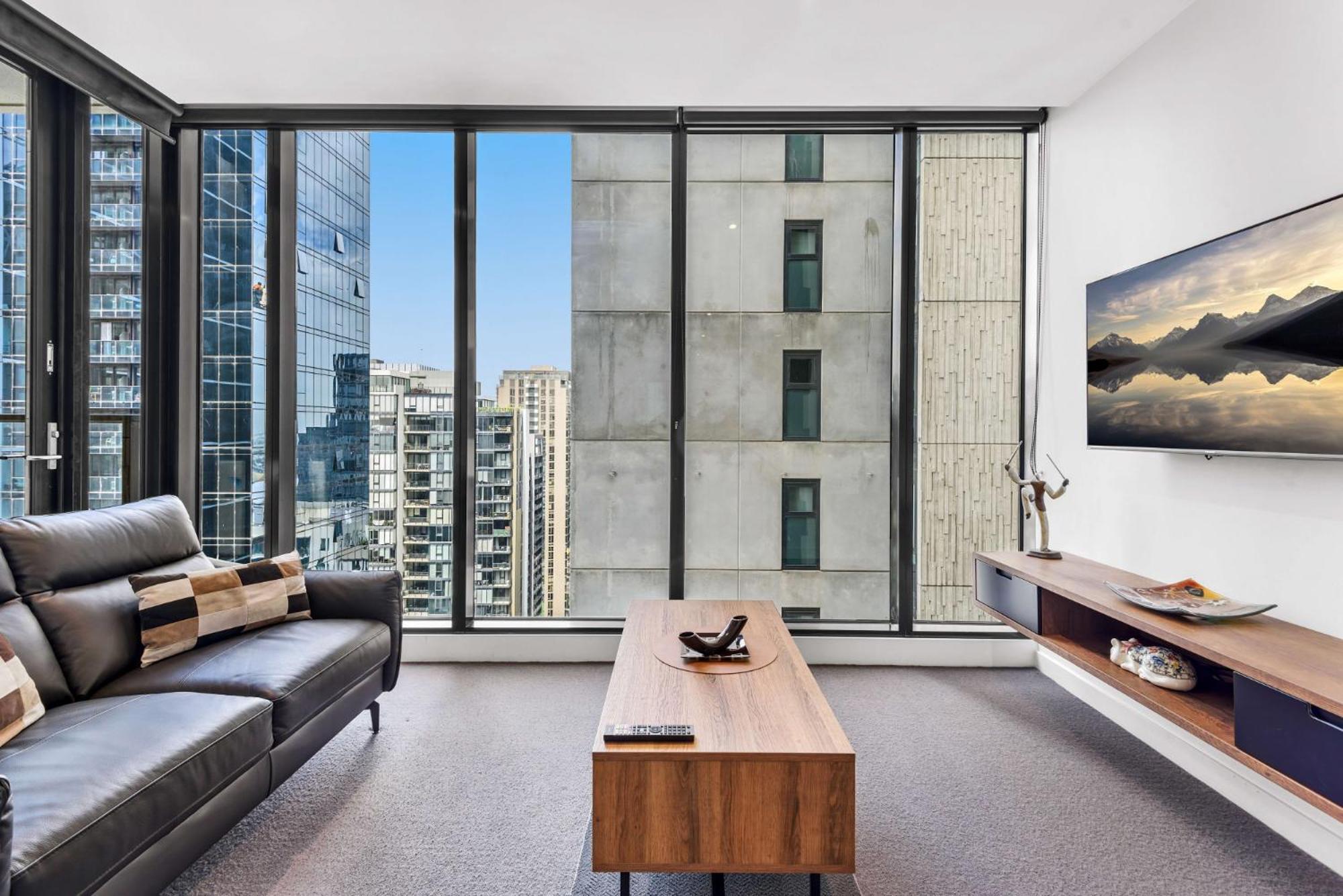 Contemporary 1-bed With Pool And Gym Melbourne