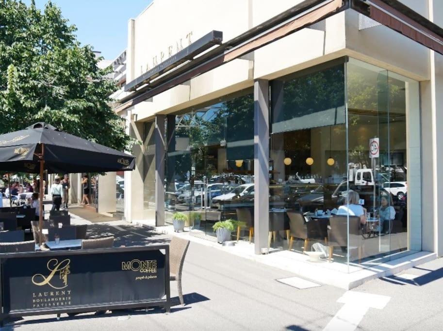 Renovated Brilliance In Bayside Park * Melbourne