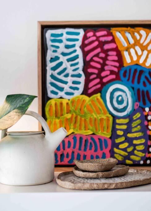 The Artist Retreat 2br 4mins From Mcg