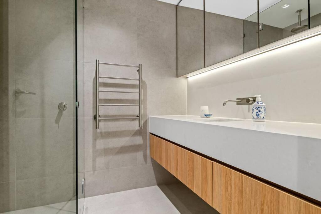 Truly Tremendous 4br Tivoli Rd South Yarra Holiday home