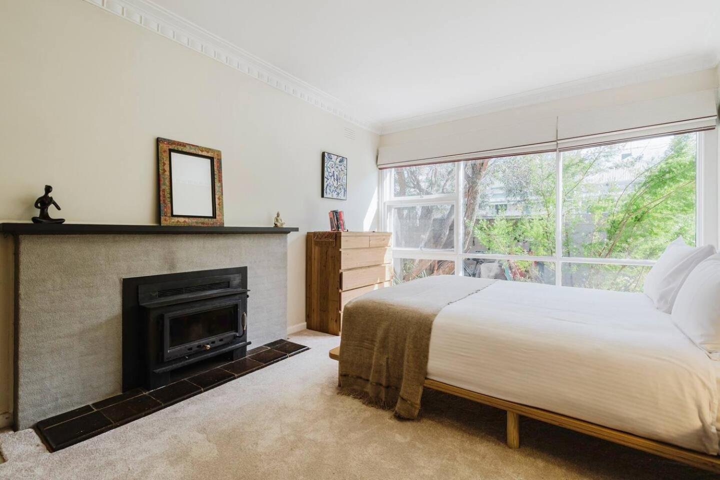 'tangerine Gleam' Cheerful Inner-city Family Abode *