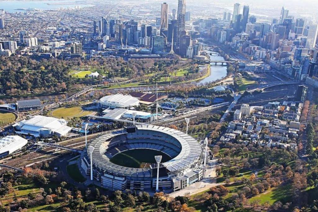 Renovated Brilliance In Bayside Park * Melbourne