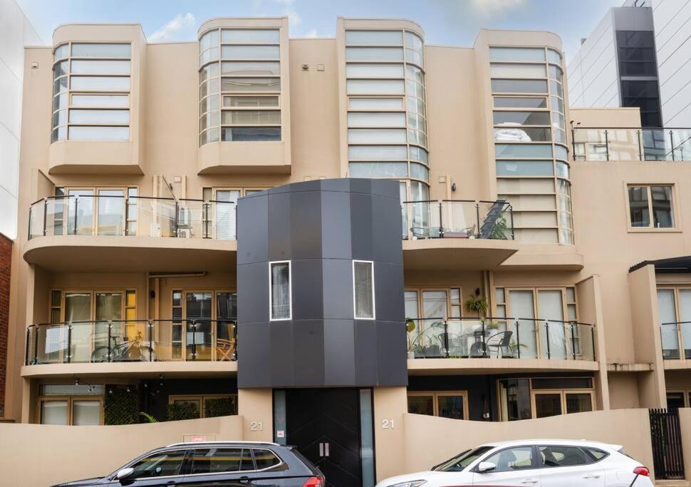 Apartment South Yarra Sensation 2bdr Brilliance