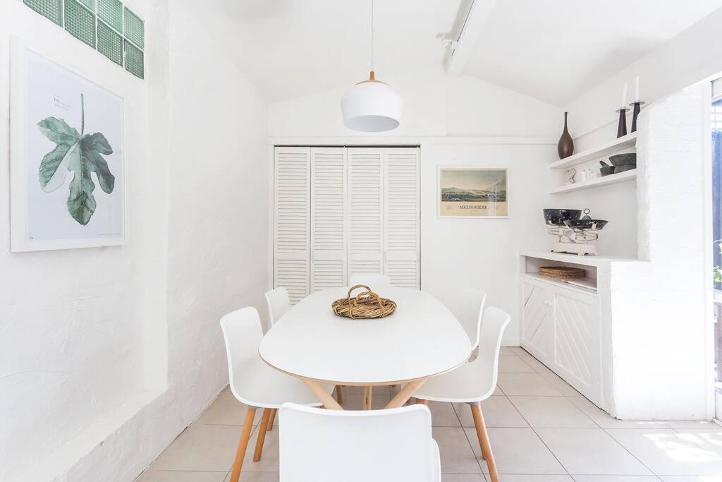Spacious, Stylish House With Private Courtyard Near Shops, Cafes, And Tram