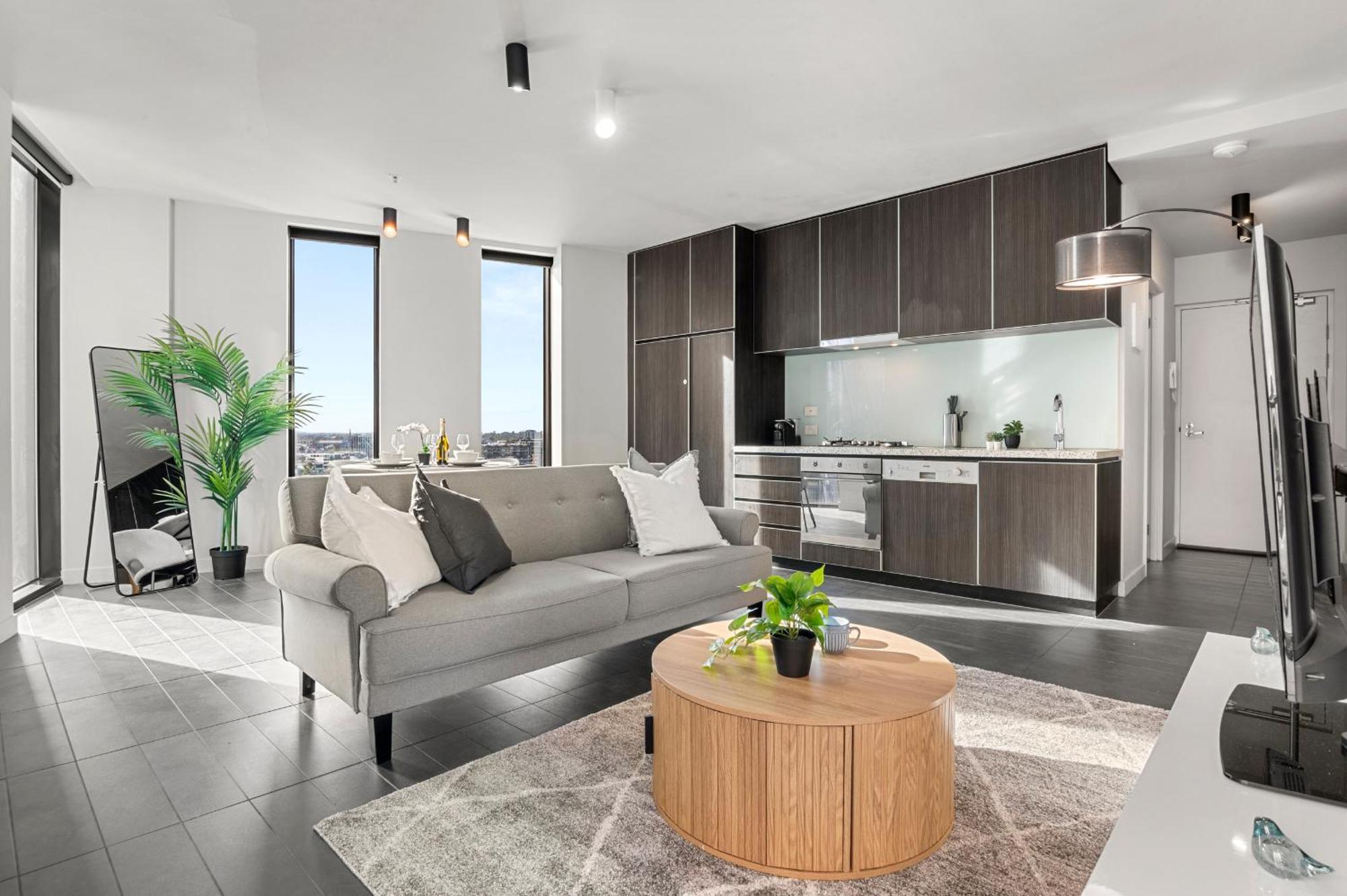 Marvel Stadium With Rooftop Pool And Free Parking Melbourne