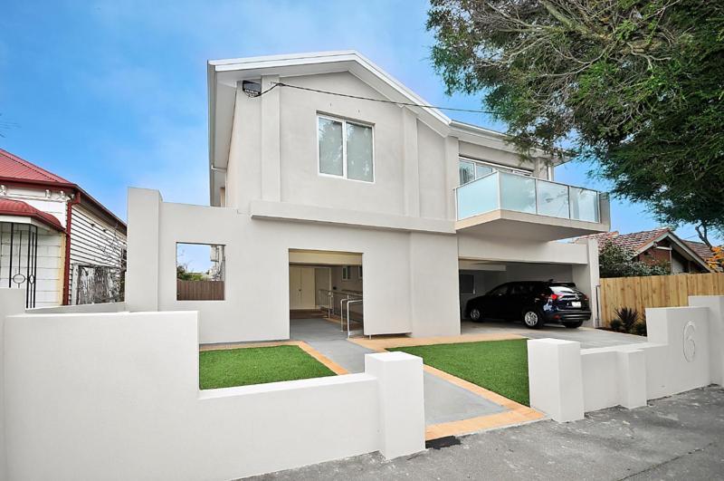 6b - Executive In Large In Brunswick Guest house
