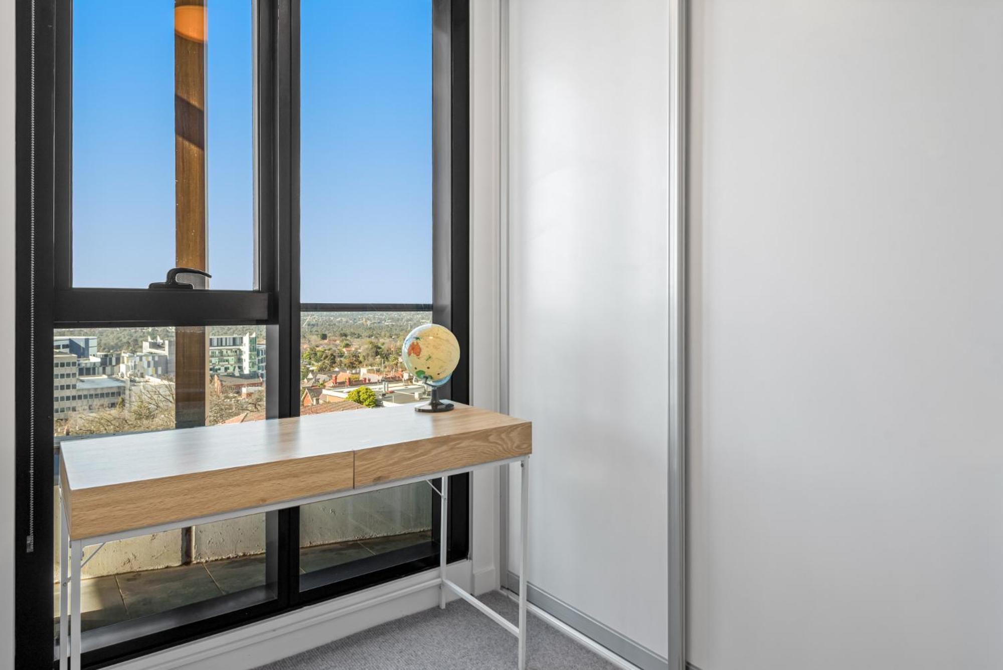 1-bed Pad With Modern Amenities, Pool & Gym Apartment