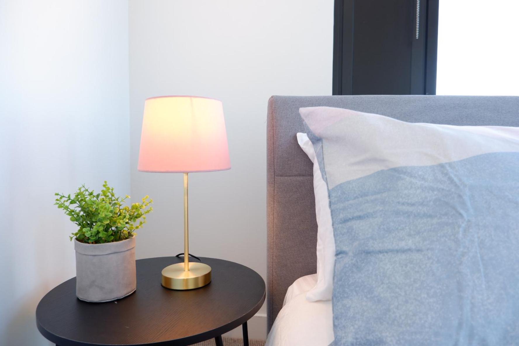 #3205 Sky High Retreat Luxurious 3-bedroom With Pool, Gym, Spa & Carpark Apartment *