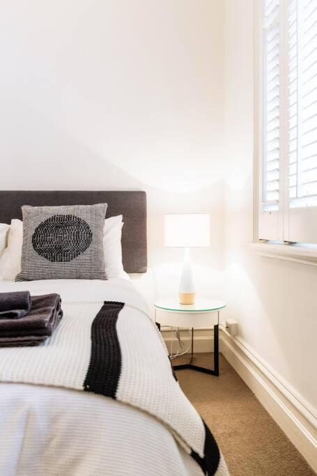 Holiday home Park Victorian House With Style And Art Gallery Melbourne