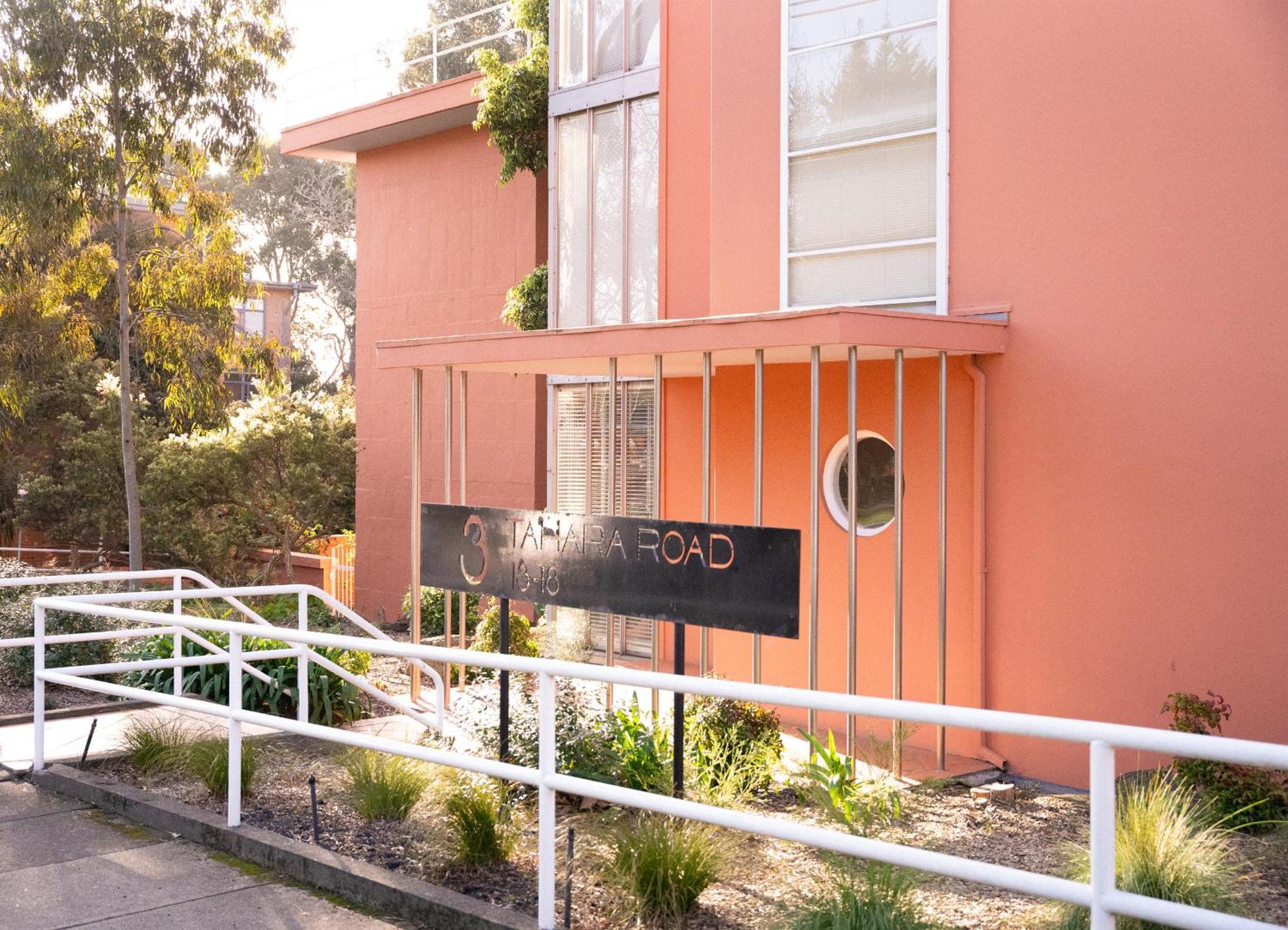 Stylish One-bed At 'caringal Flats'