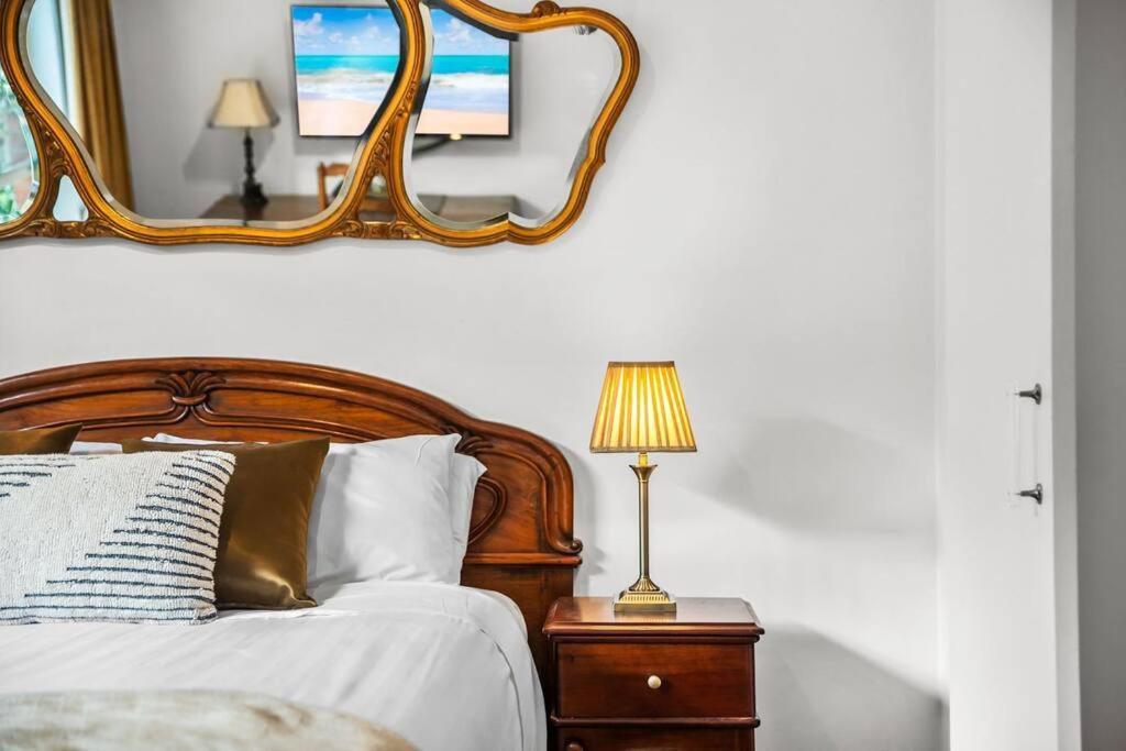 Sensational Stylish And So Very South Yarra 2br