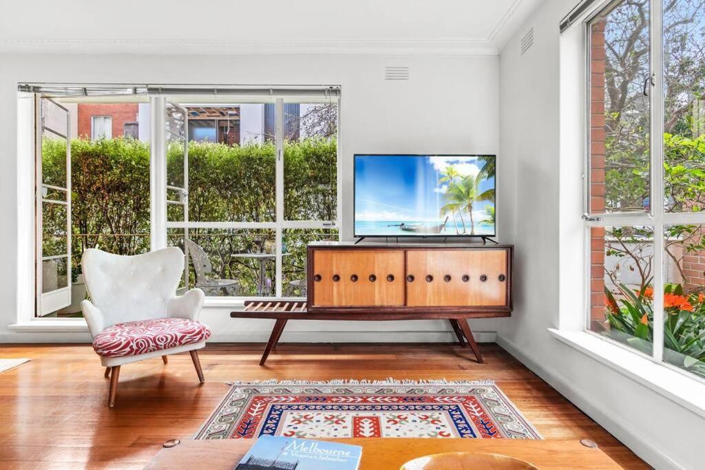 Apartment Sensational Stylish And So Very South Yarra 2br *