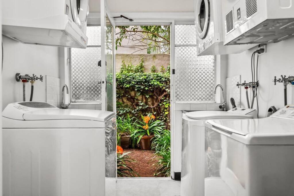 Sensational Stylish And So Very South Yarra 2br