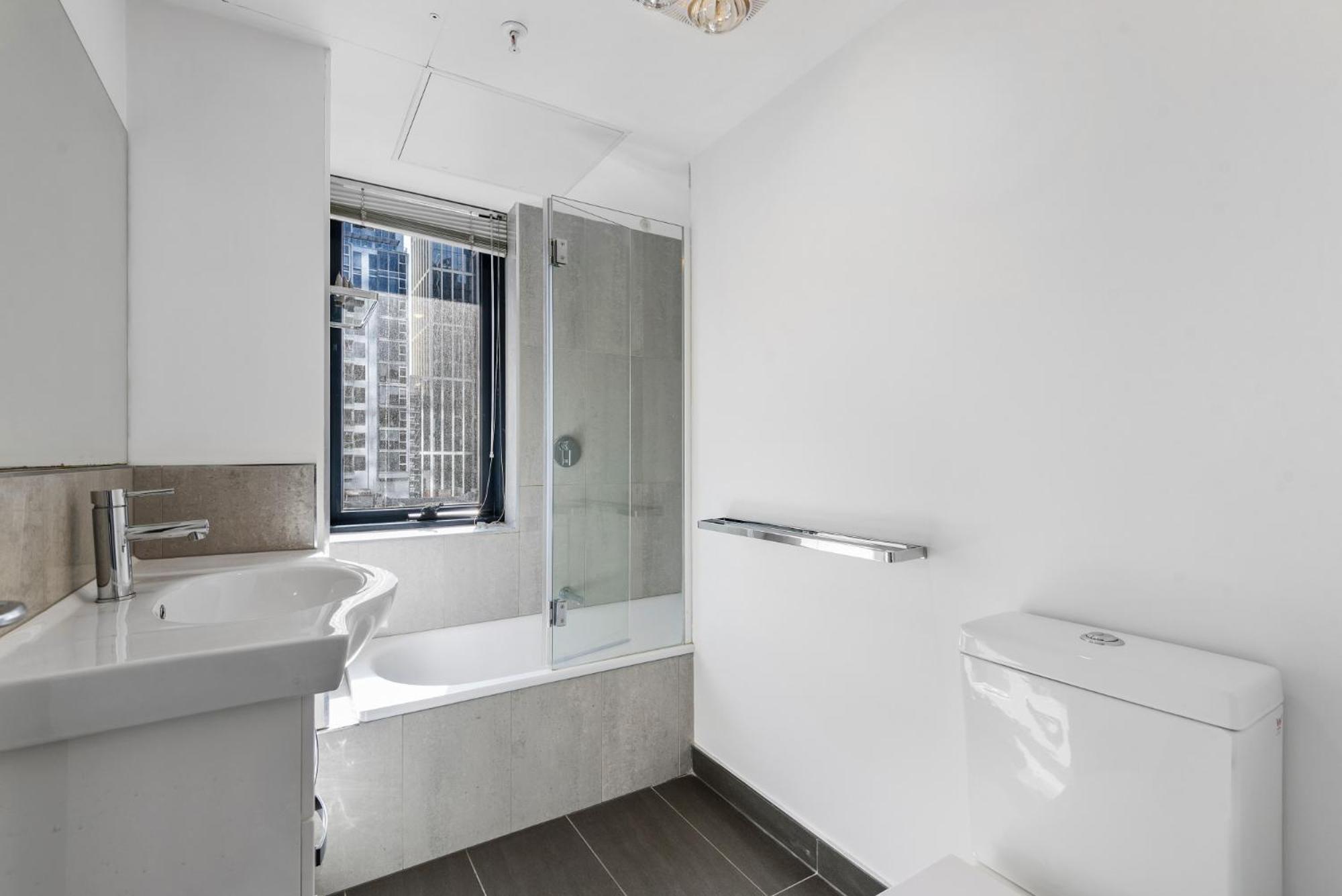 Gorgeous 3-bed In Melbourne's East End * Melbourne