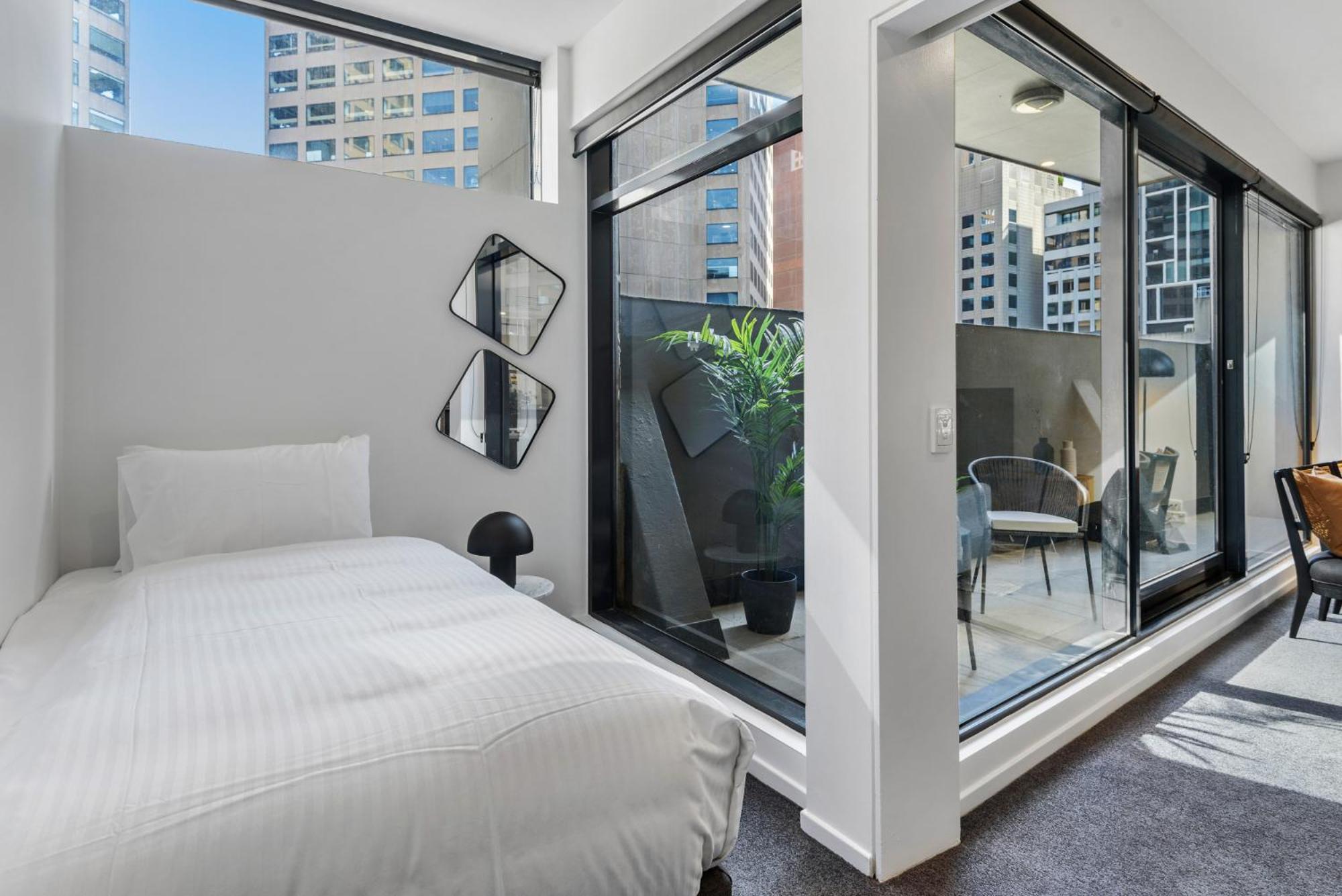 Gorgeous 3-bed In Melbourne's East End