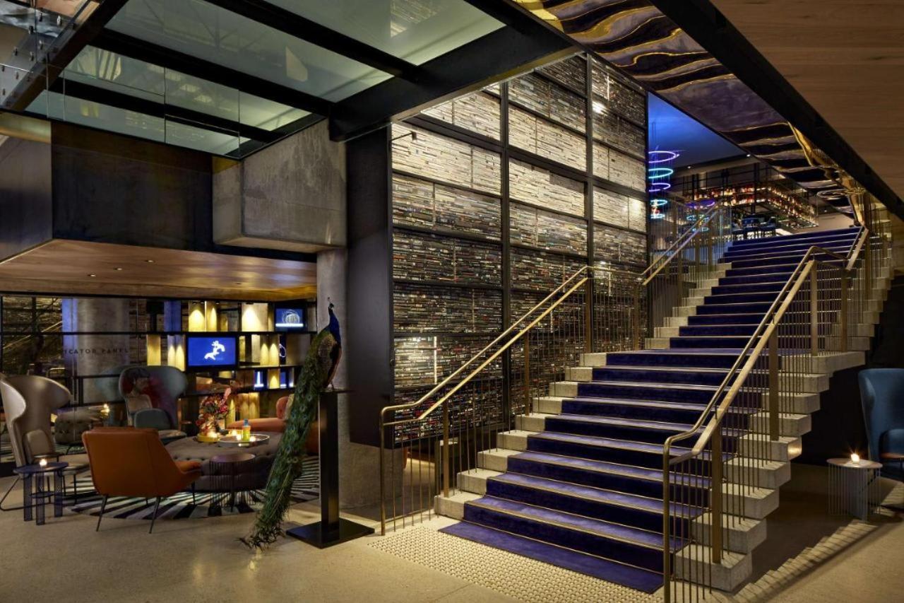 Luxury Cbd In Iconic Qt Building Apartment Melbourne