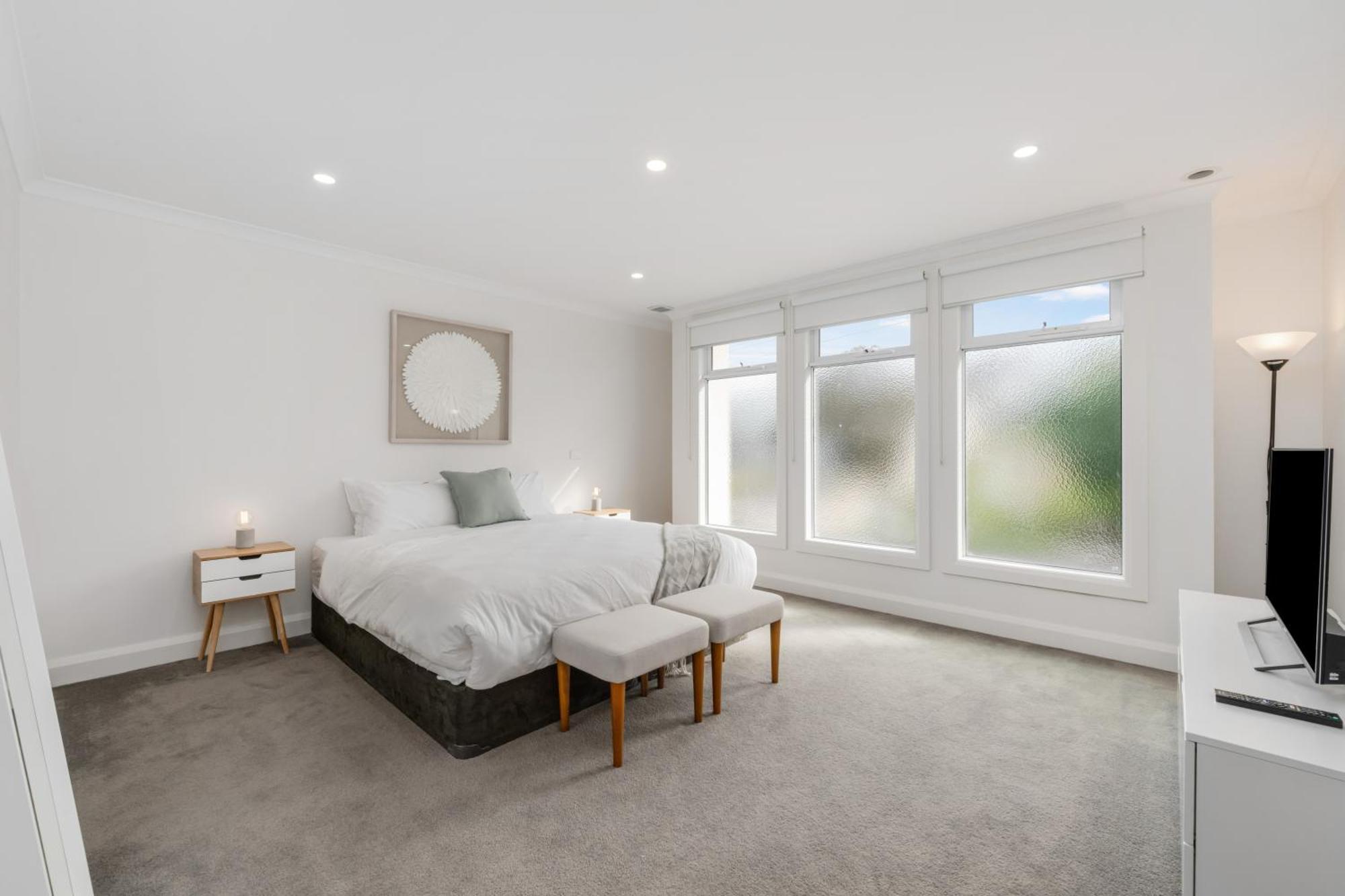 Newsom House - Stylish & Elegant With 4 King Beds * Melbourne