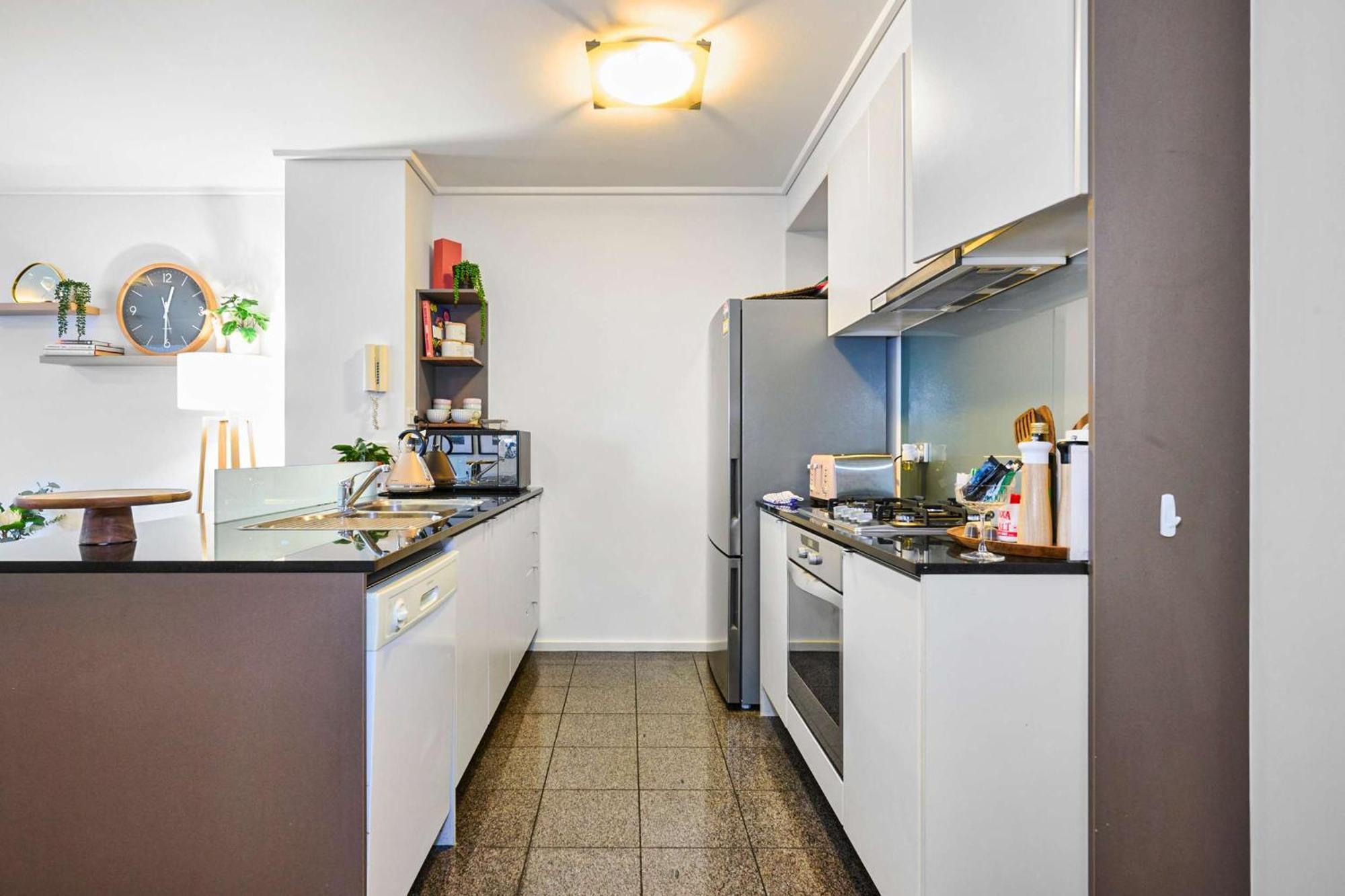 Apartment Perfectly Styled Urban Retreat In Southbank *