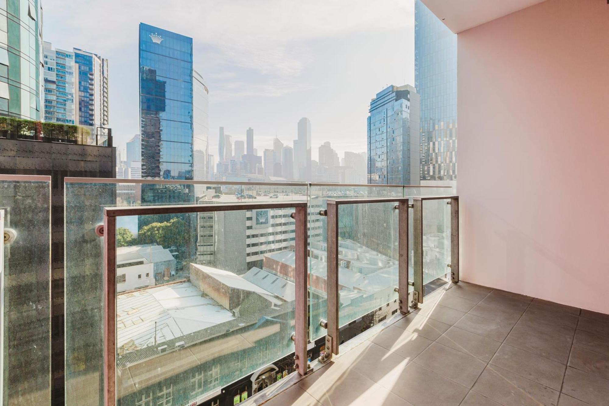 Light Airy Parking Wifi Wfh Walk To Mcec Crown * Melbourne