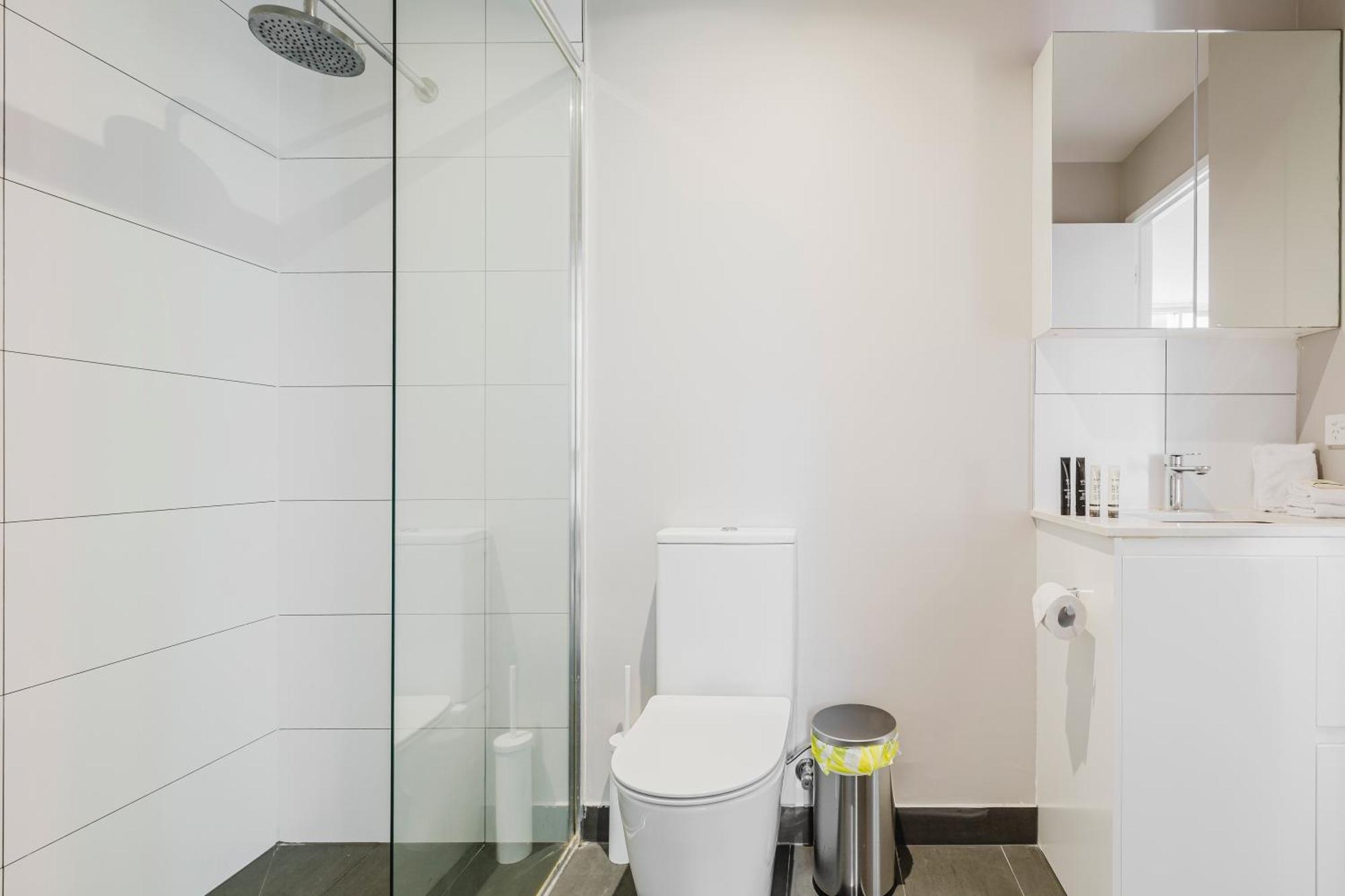 Light Airy Parking Wifi Wfh Walk To Mcec Crown Apartment Melbourne