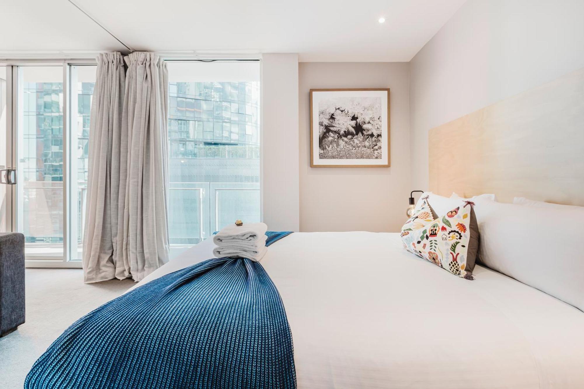 Light Airy Parking Wifi Wfh Walk To Mcec Crown * Melbourne