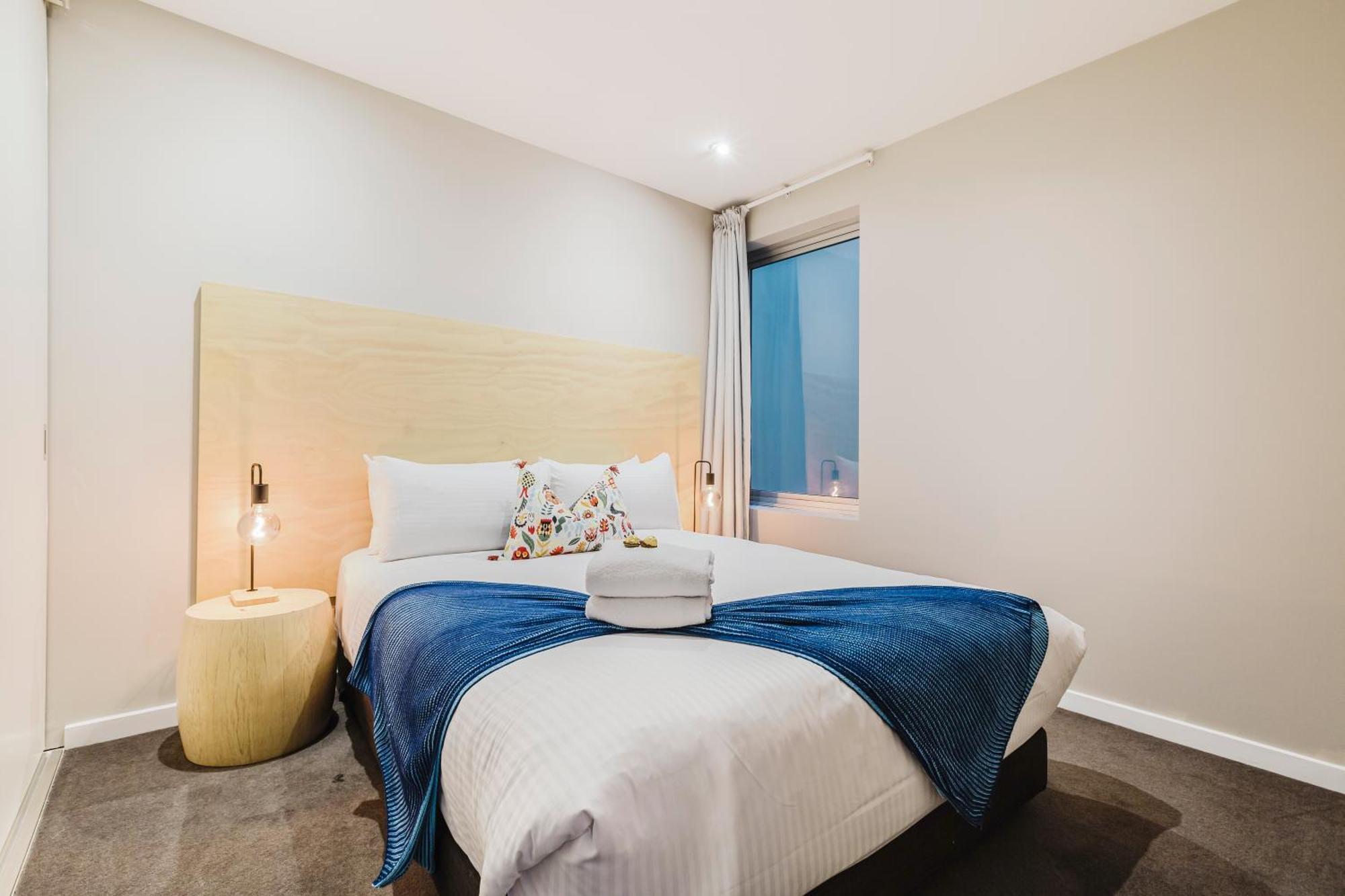 Light Airy Parking Wifi Wfh Walk To Mcec Crown Apartment Melbourne
