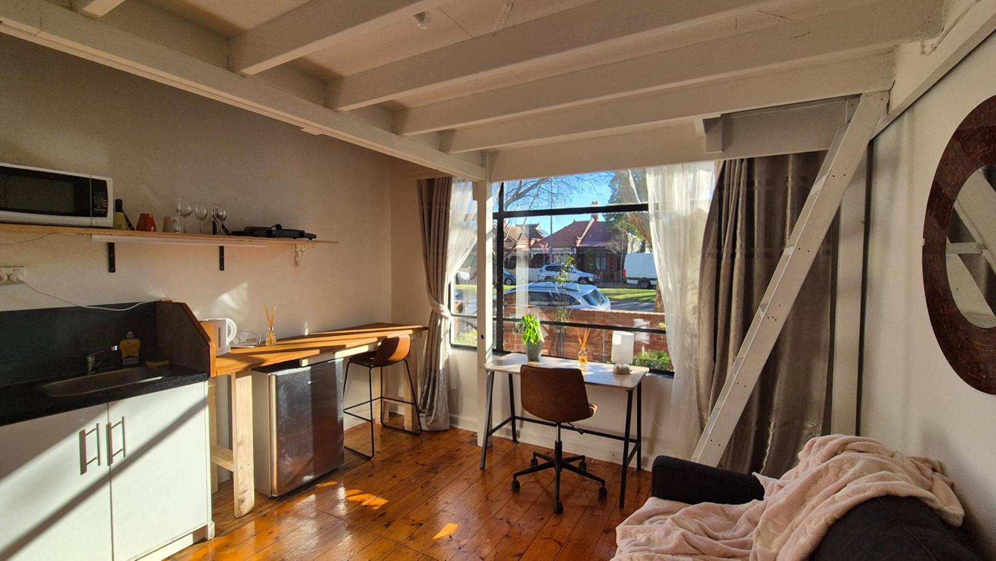 Carlton- Loft To Two Bedroom Loft 2 4pax Melbourne